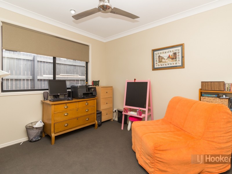 43 Dornoch Crescent, Raceview QLD 4305