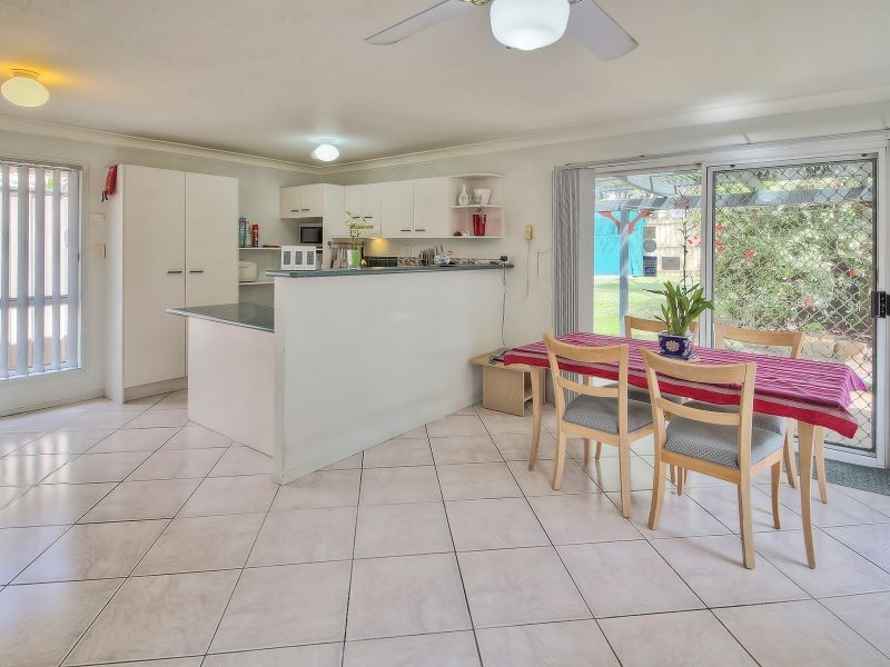 70 Jindabyne Circuit, Forest Lake QLD 4078