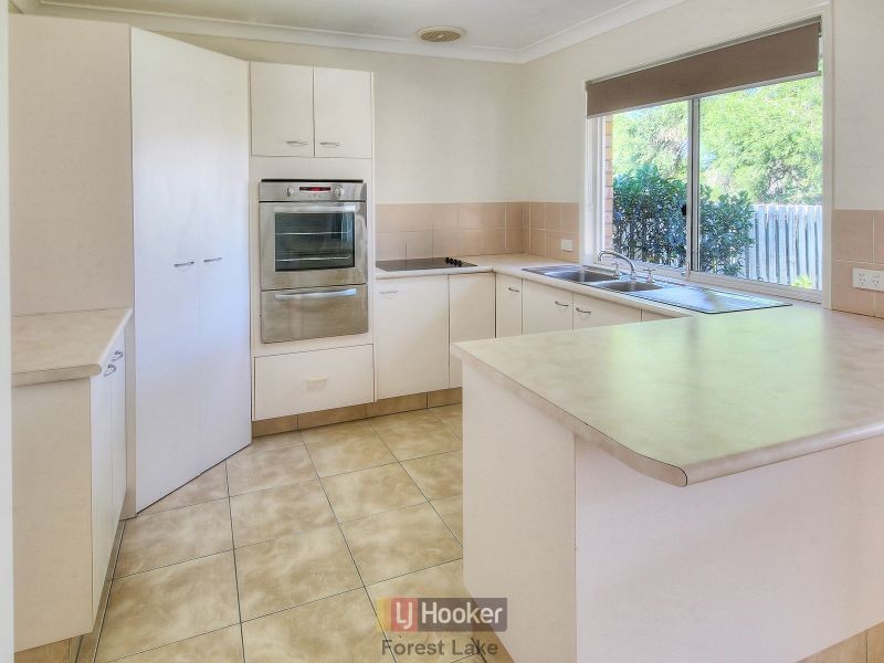 6 Bishop Street, Forest Lake QLD 4078