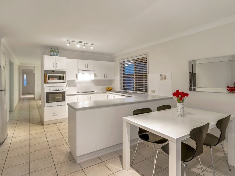37 Leichhardt Circuit, Forest Lake QLD 4078
