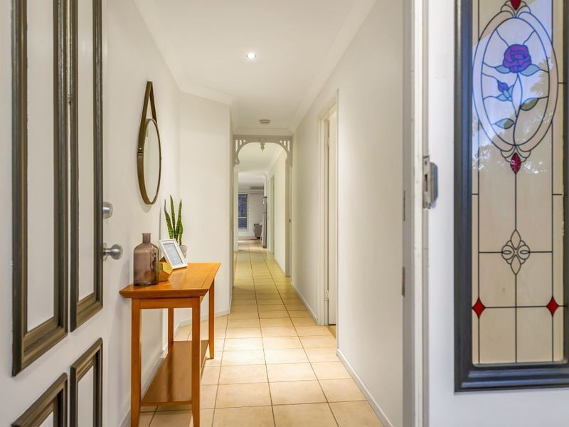 37 Leichhardt Circuit, Forest Lake QLD 4078