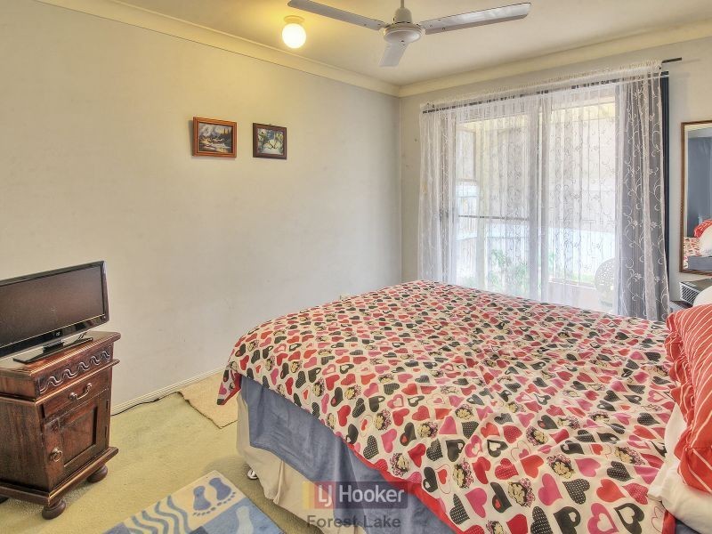 44 Tewantin Way, Forest Lake QLD 4078