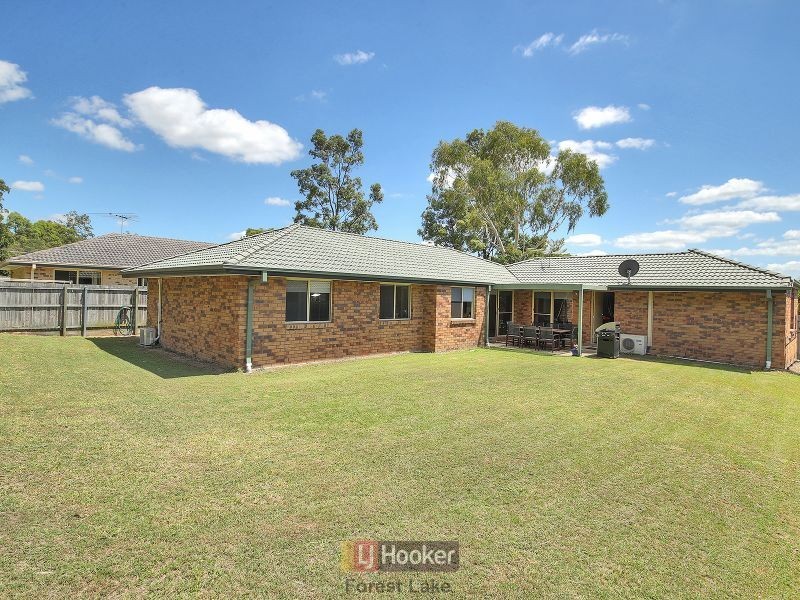 23 Bullen Circuit, Forest Lake QLD 4078