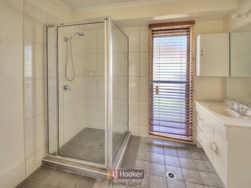 42 Hampton Street, Durack QLD 4077