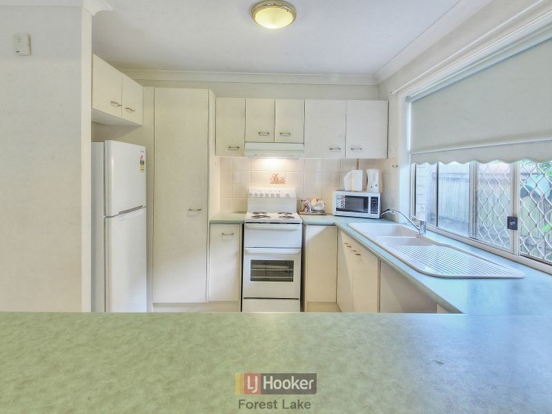37 Lakeside Crescent, Forest Lake QLD 4078
