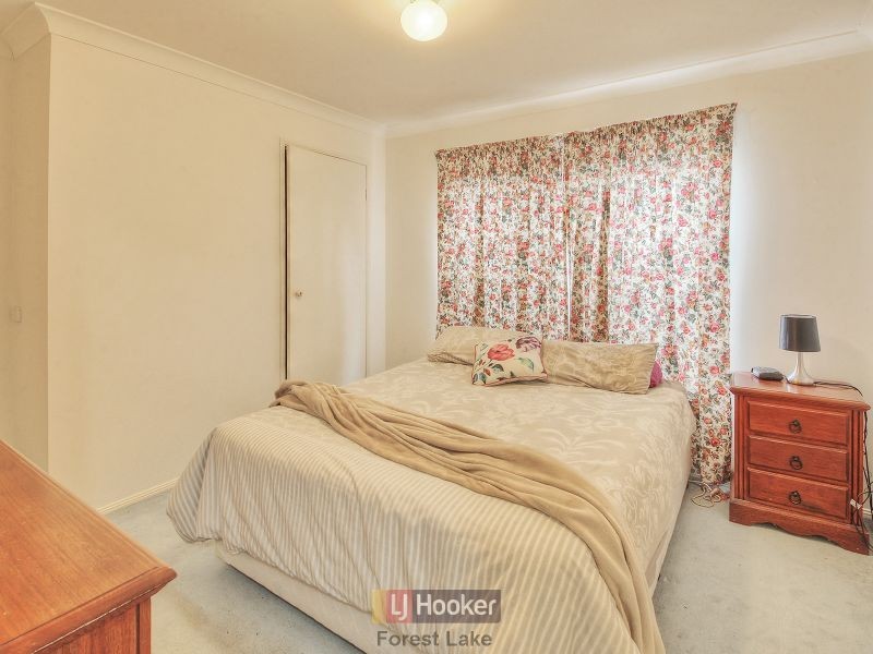37 Lakeside Crescent, Forest Lake QLD 4078