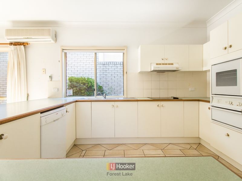 22 Hoop Place, Forest Lake QLD 4078