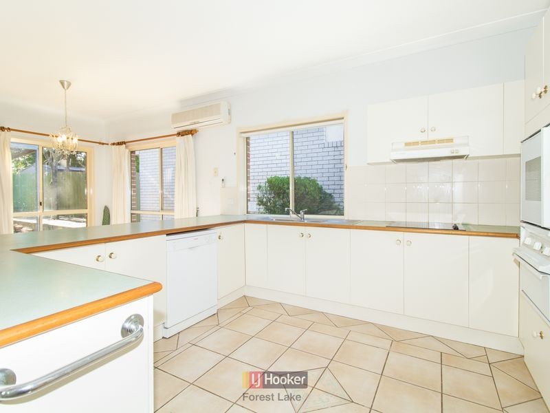 22 Hoop Place, Forest Lake QLD 4078