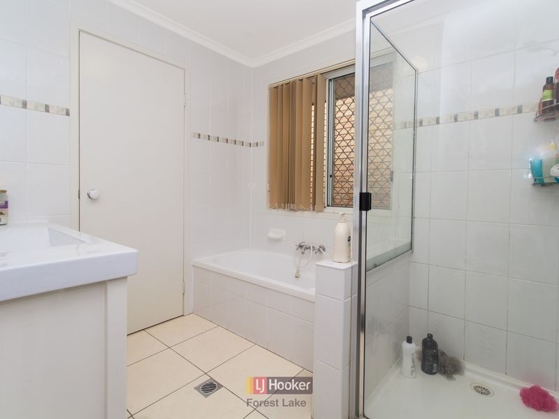 5 Clarendon Circuit, Forest Lake QLD 4078