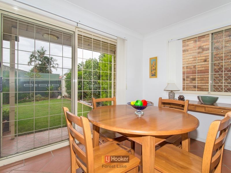 1 Honeysuckle Place, Forest Lake QLD 4078