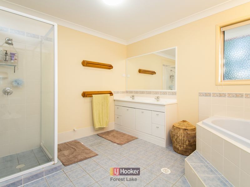 6 Amethyst Court, Springfield QLD 4300