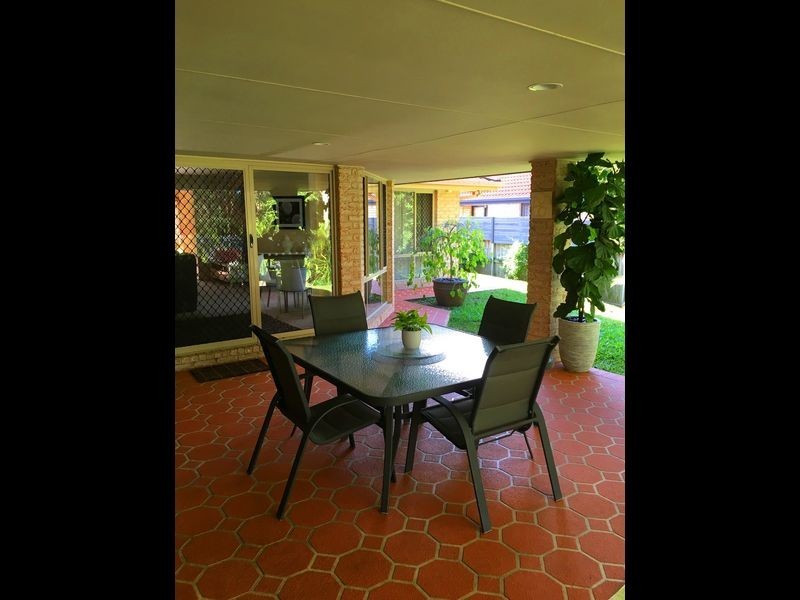 7 St Ives Circuit, Forest Lake QLD 4078