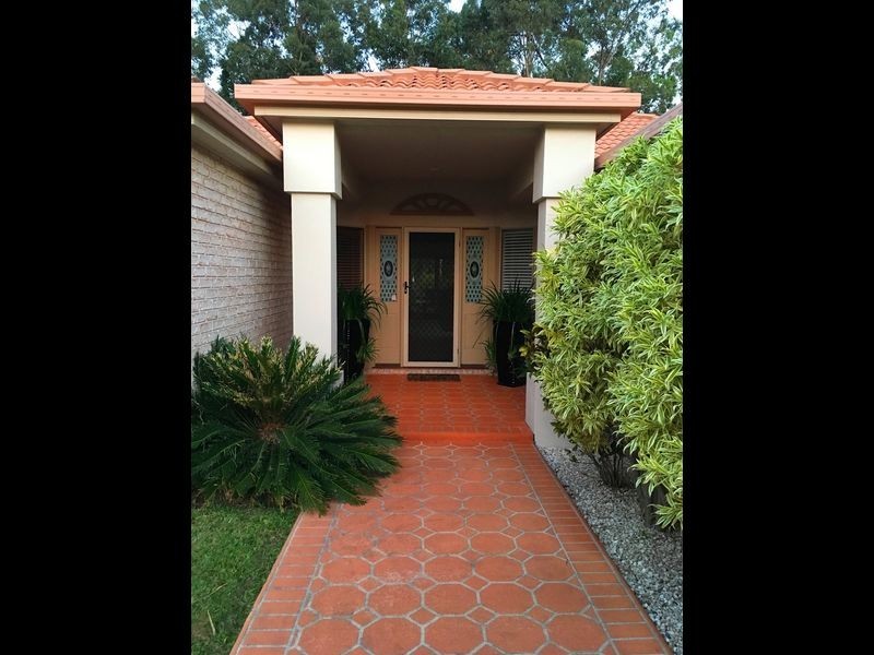 7 St Ives Circuit, Forest Lake QLD 4078