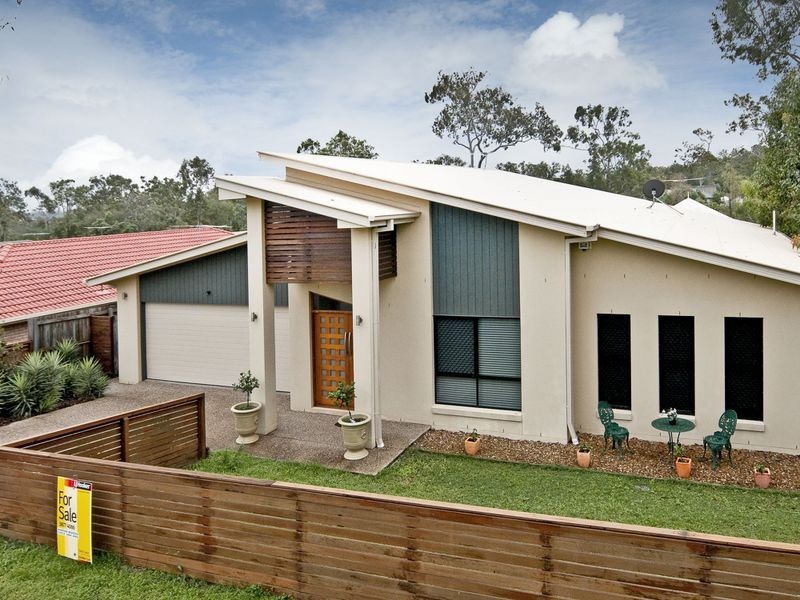 8 Gregory Close, Forest Lake QLD 4078