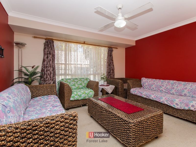 6 Beamont Place, Forest Lake QLD 4078