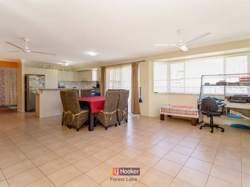 6 Beamont Place, Forest Lake QLD 4078