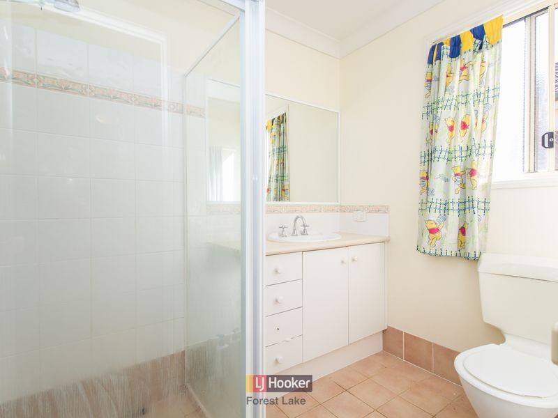 6 Beamont Place, Forest Lake QLD 4078