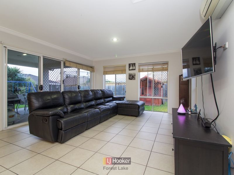 68 Parkwood Drive, Heathwood QLD 4110
