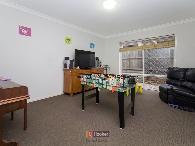 68 Parkwood Drive, Heathwood QLD 4110