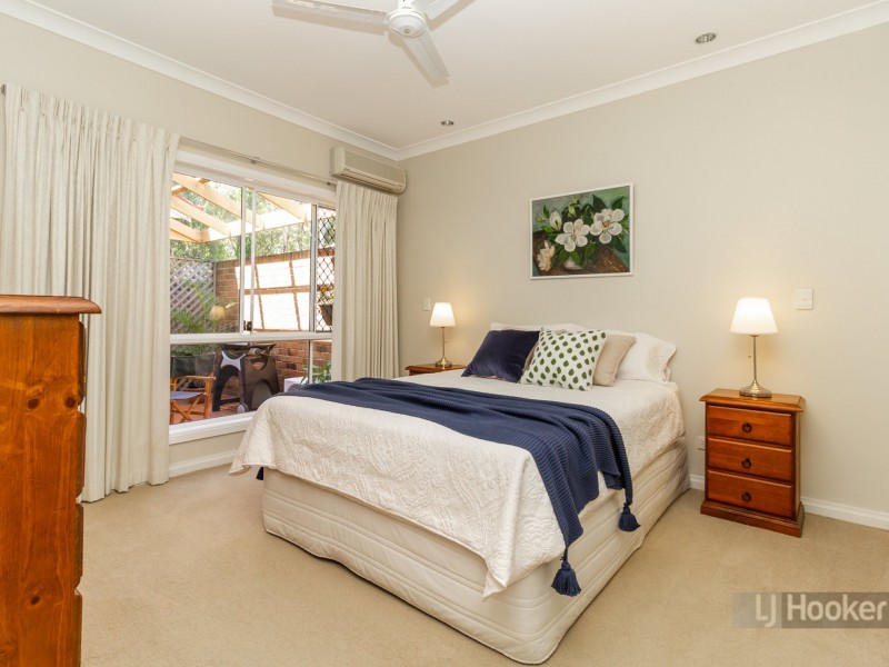 23 Banksia Circuit, Forest Lake QLD 4078