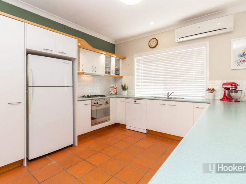 23 Banksia Circuit, Forest Lake QLD 4078