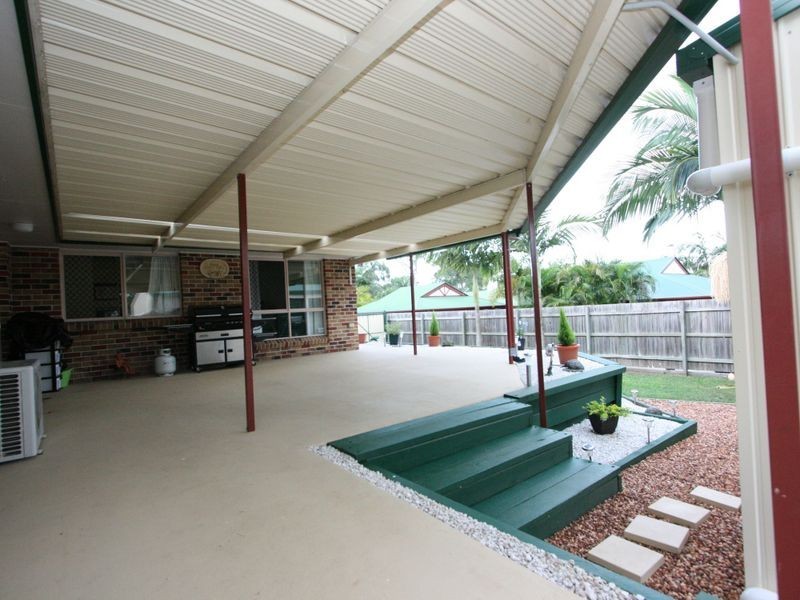 5 Scarlet Place, Forest Lake QLD 4078