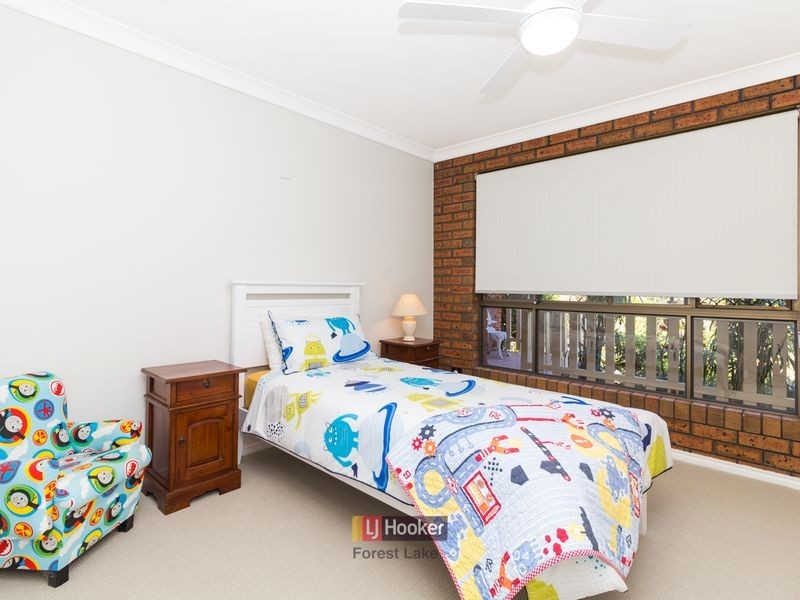 6 Rayners Place, Boronia Heights QLD 4124