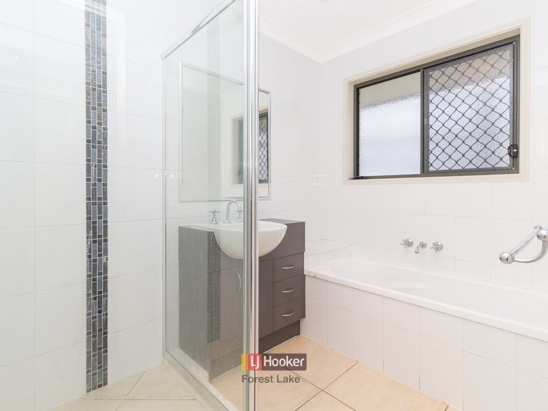 9 Violet Avenue, Springfield Lakes QLD 4300