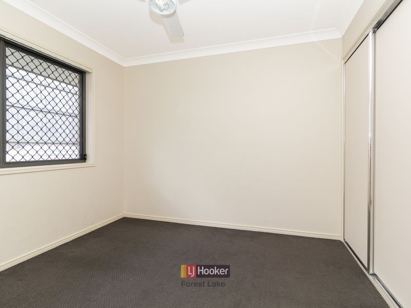 9 Violet Avenue, Springfield Lakes QLD 4300