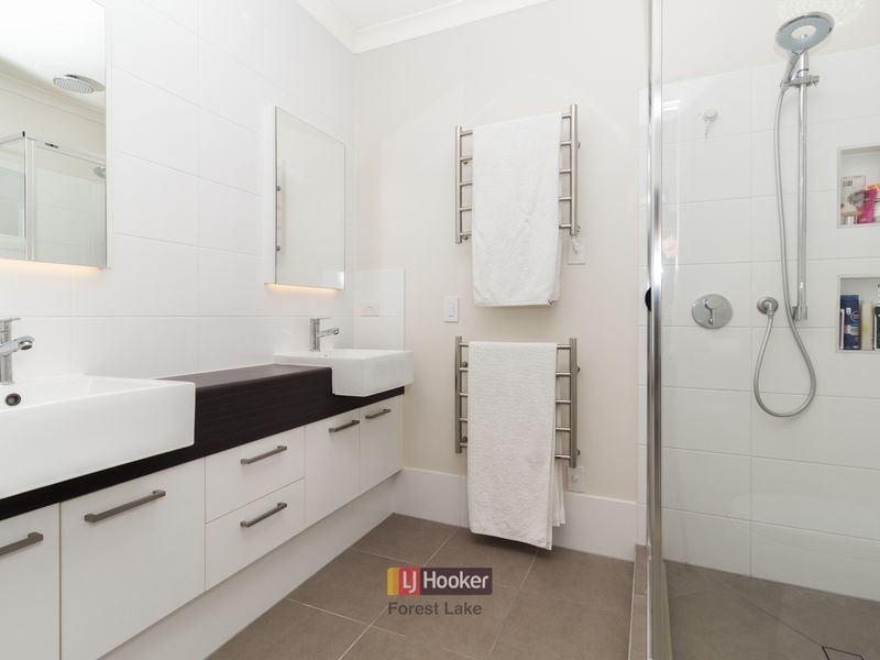 10 Armisfield Street, Doolandella QLD 4077