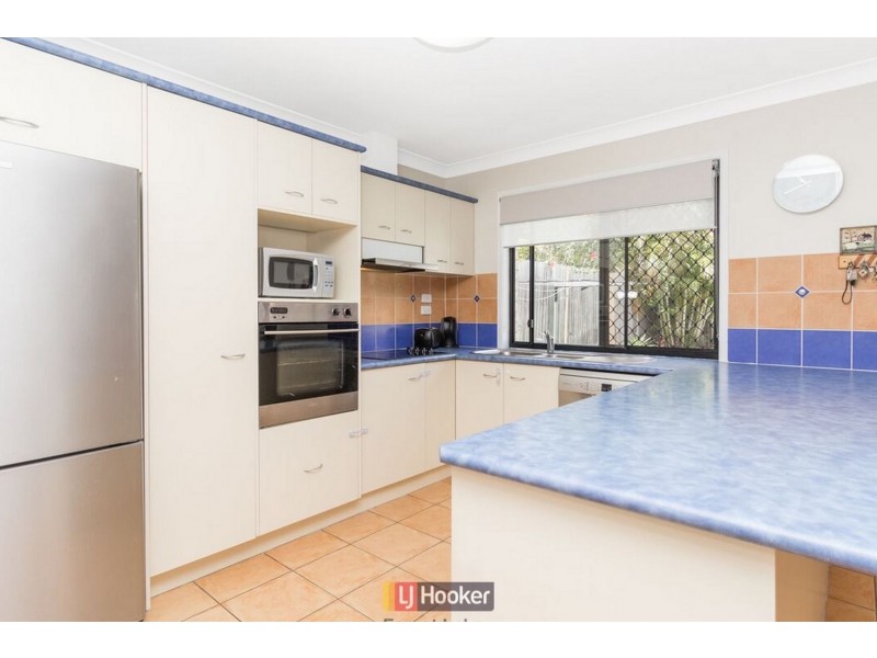 20 Robson Street, Forest Lake QLD 4078