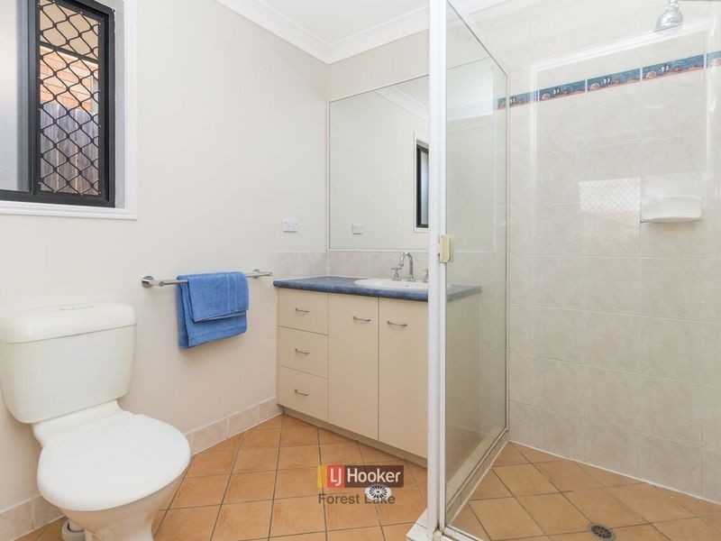 20 Robson Street, Forest Lake QLD 4078