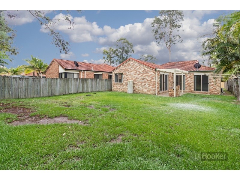 26 Richmond Place, Forest Lake QLD 4078