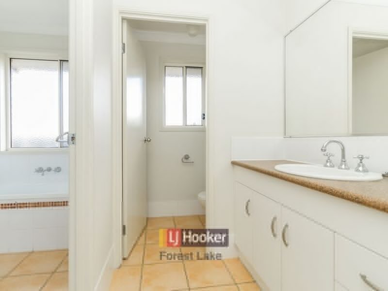 27 Higgins Street, Collingwood Park QLD 4301