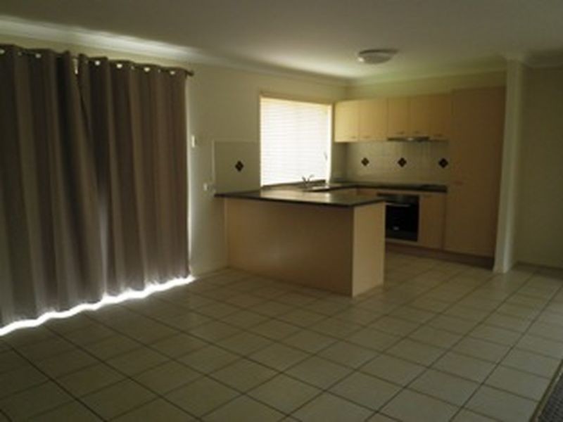 30 Elcock Avenue, Crestmead QLD 4132