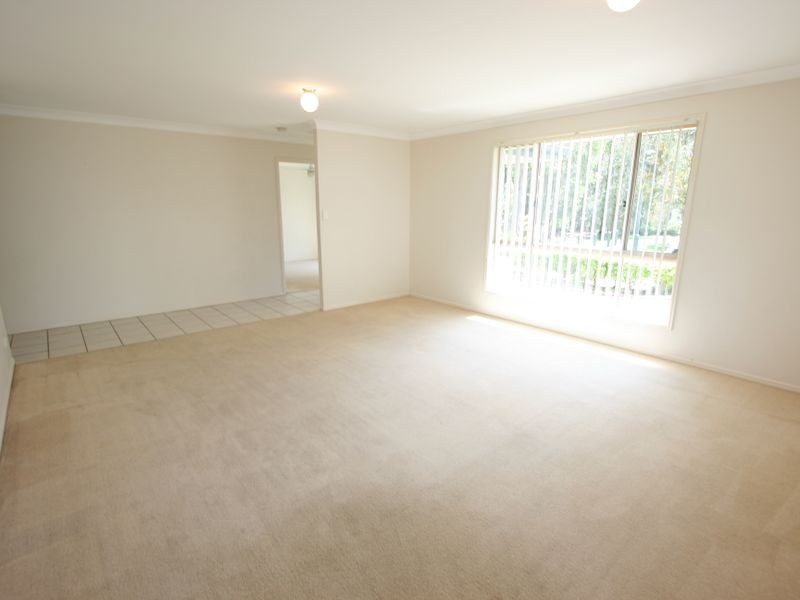 5 Cotton Close, Forest Lake QLD 4078