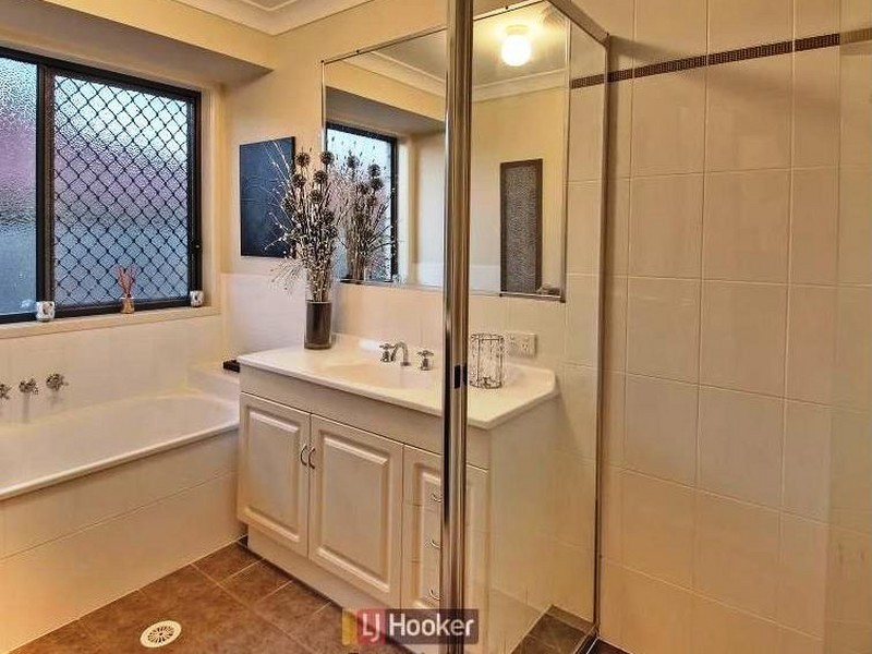 54 Sunview Road, Springfield QLD 4300