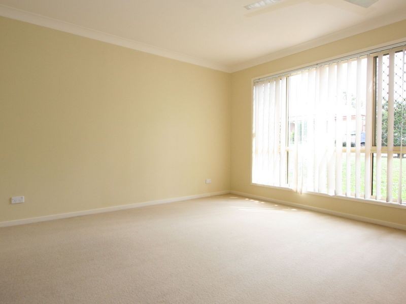 40 Paton Crescent, Forest Lake QLD 4078