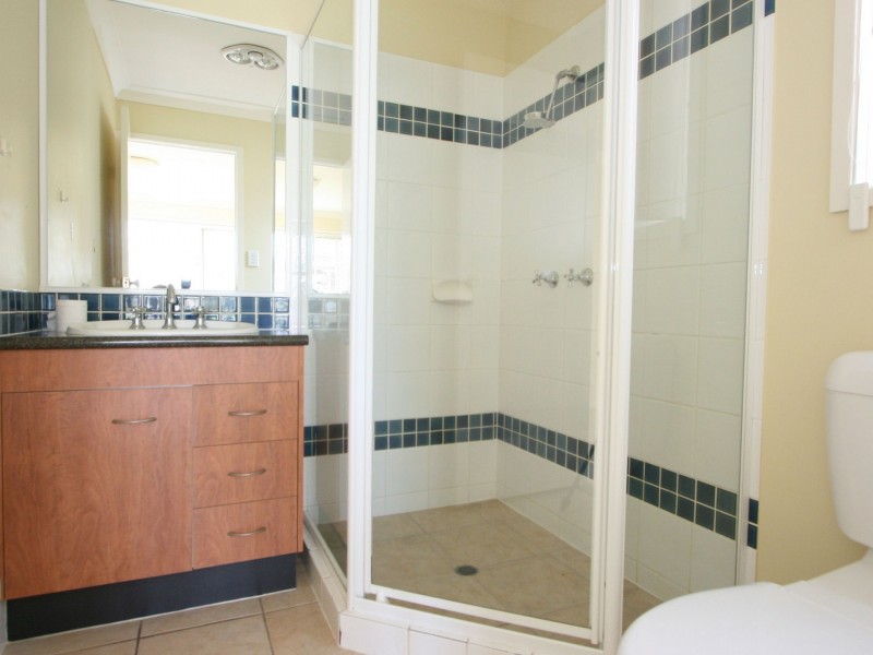 40 Paton Crescent, Forest Lake QLD 4078