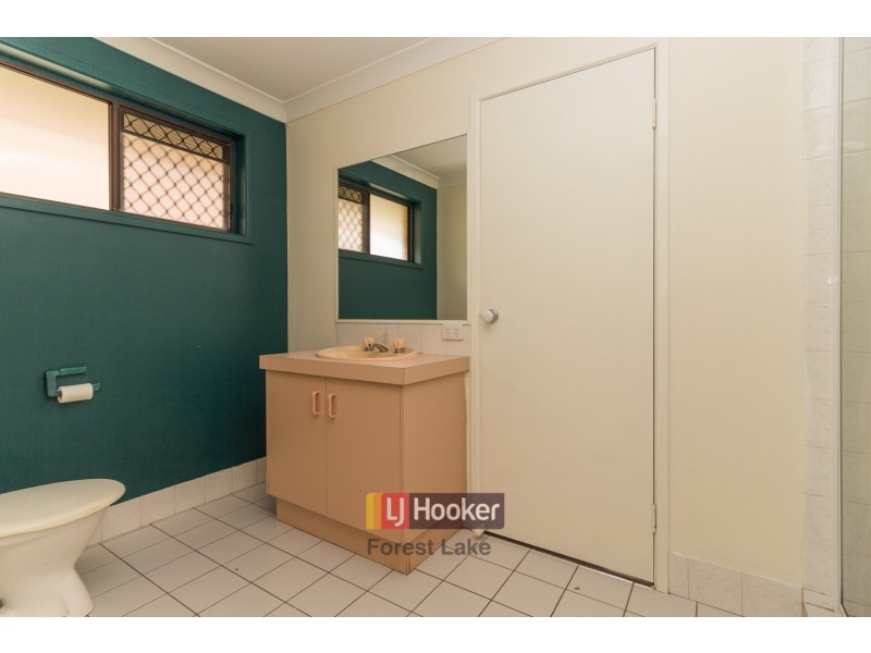 42 Serrata Circuit, Forest Lake QLD 4078
