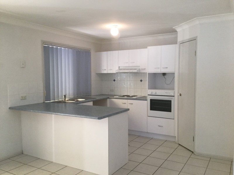 7 Central Street, Forest Lake QLD 4078