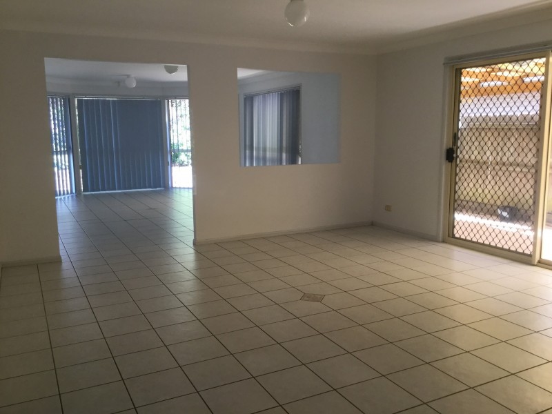 7 Central Street, Forest Lake QLD 4078