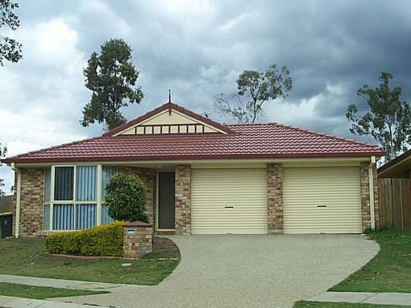 7 Central Street, Forest Lake QLD 4078