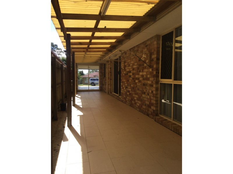 7 Central Street, Forest Lake QLD 4078