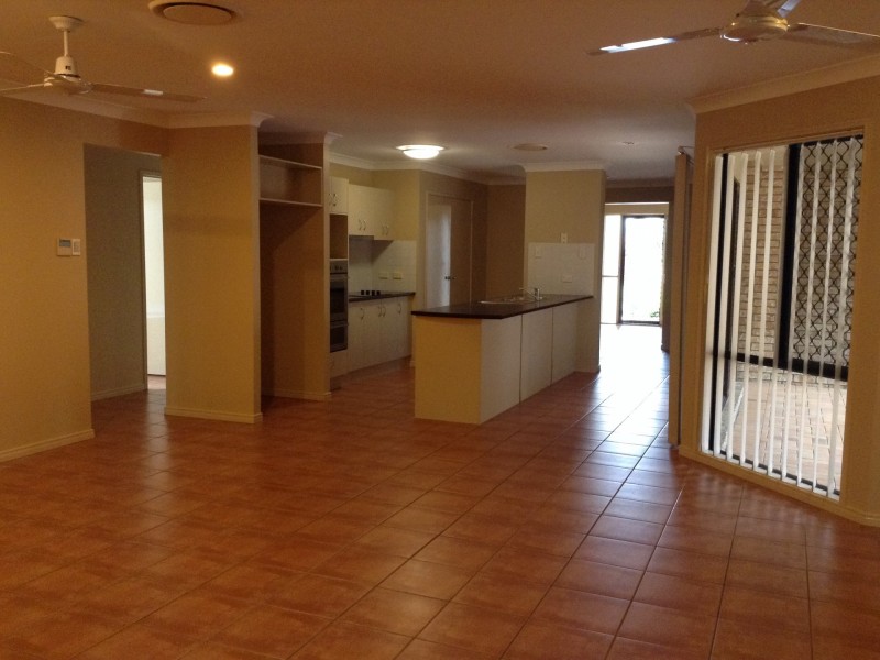 39 Harrison Crescent, Forest Lake QLD 4078