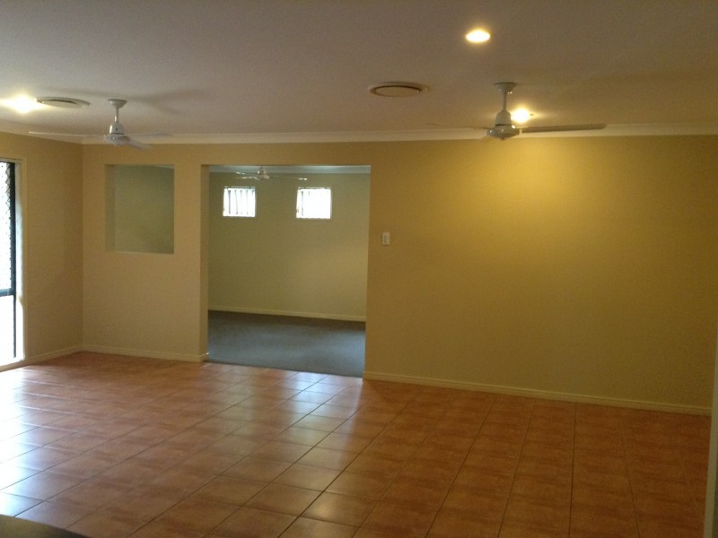 39 Harrison Crescent, Forest Lake QLD 4078