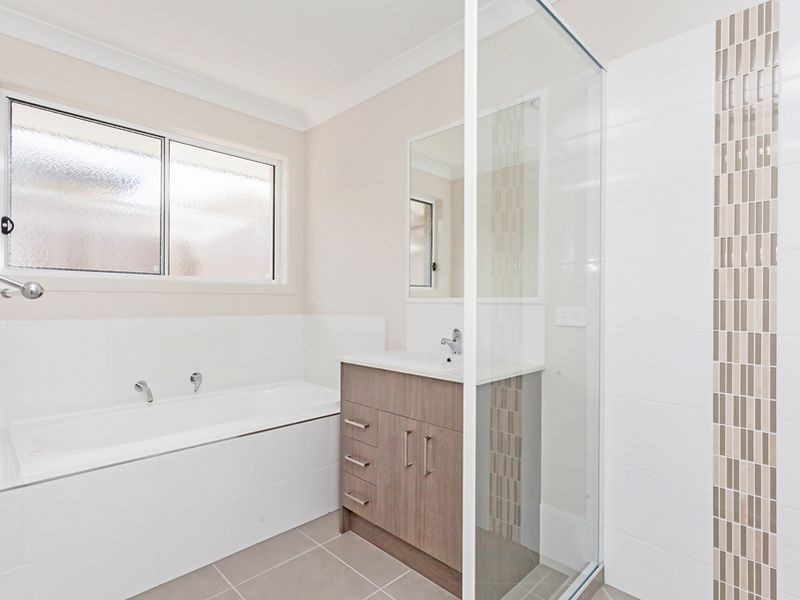 39 The Avenue, Heathwood QLD 4110