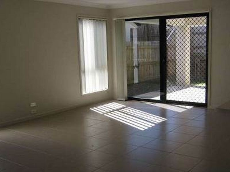 16 Brushwood Circuit, Forest Lake QLD 4078