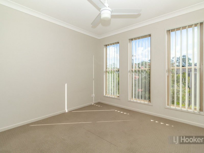 8 Kent Street, Heathwood QLD 4110