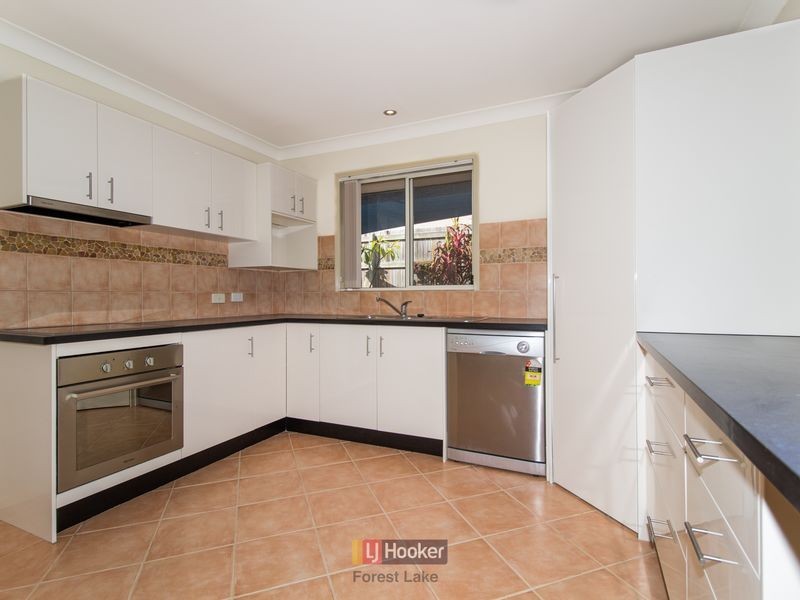 21 Hinchinbrook Circuit, Forest Lake QLD 4078